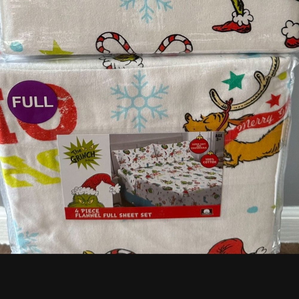Grinch FULL Size 4 piece Flannel Sheet Set